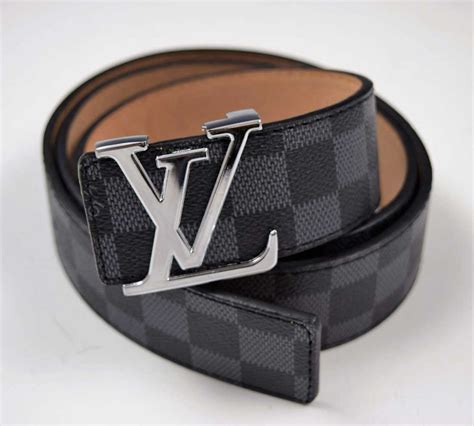 louis vuitton belt black checkered.